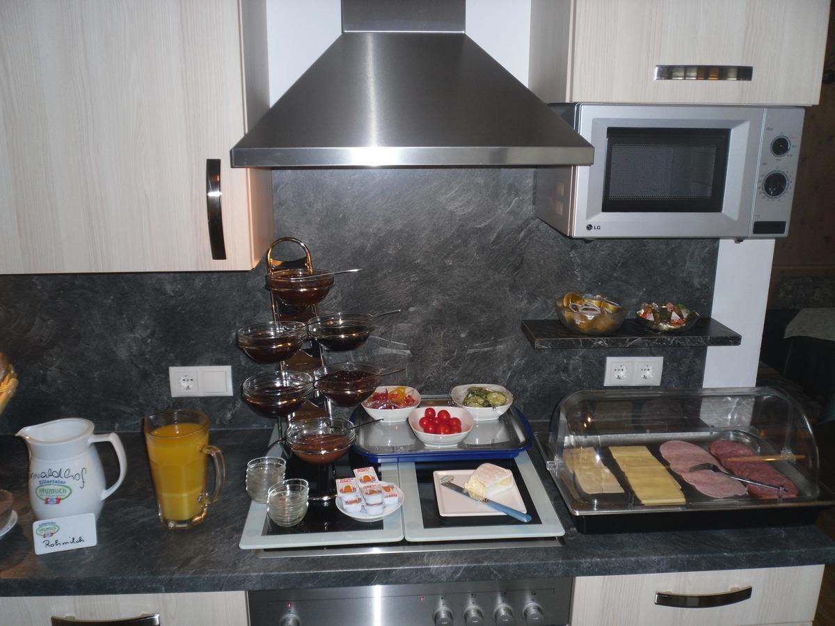 Bed and Breakfast Gruenwaldhof à Tux Extérieur photo